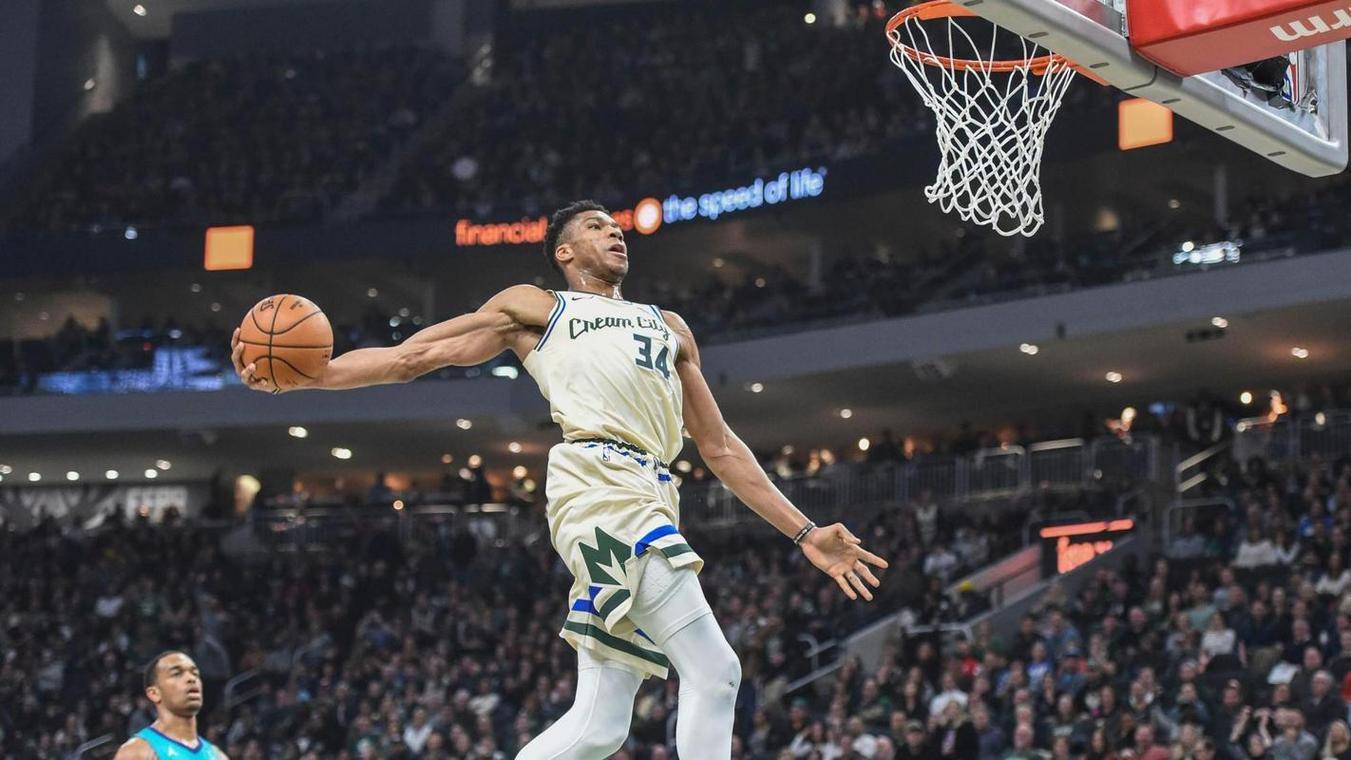 星空体育在线字母哥意外战胜中国队，出色发挥引爆全场！再创辉煌时刻的简单介绍