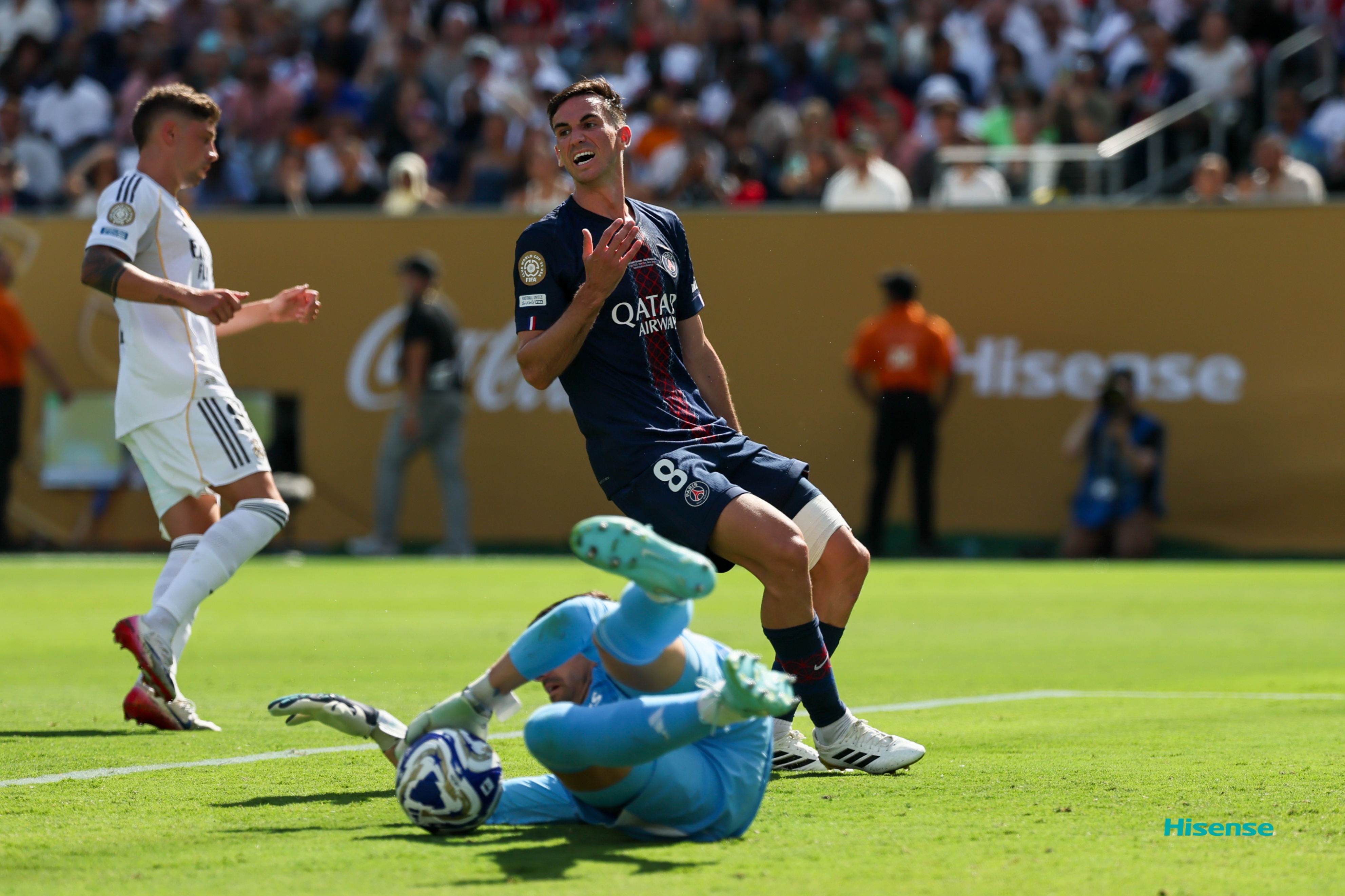 星空体育平台包含欧篮联倒计时，皇家马德里冲刺阶段门线救险，细节引发关注，悬念犹存，团队化学反应显著的词条