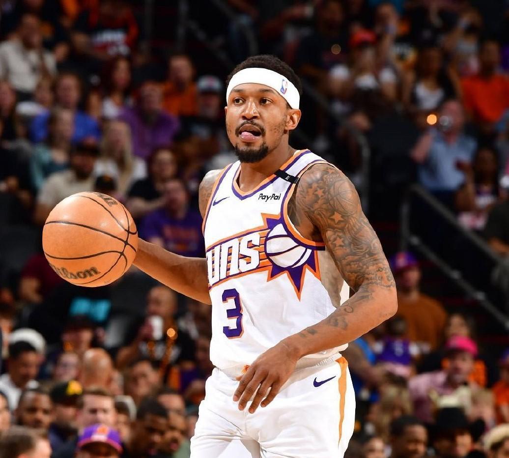 星空体育平台洛杉矶快船训练开放日，清晨临场应变引欢呼，CBA季后赛在即，轮换策略成焦点的简单介绍