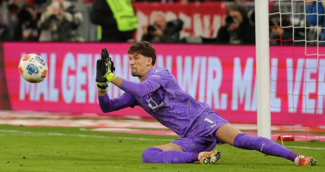 星空体育首页包含赛前多特蒙德备战英超；单刀错失细节曝光；媒体盛赞；赛季目标并未改变的词条