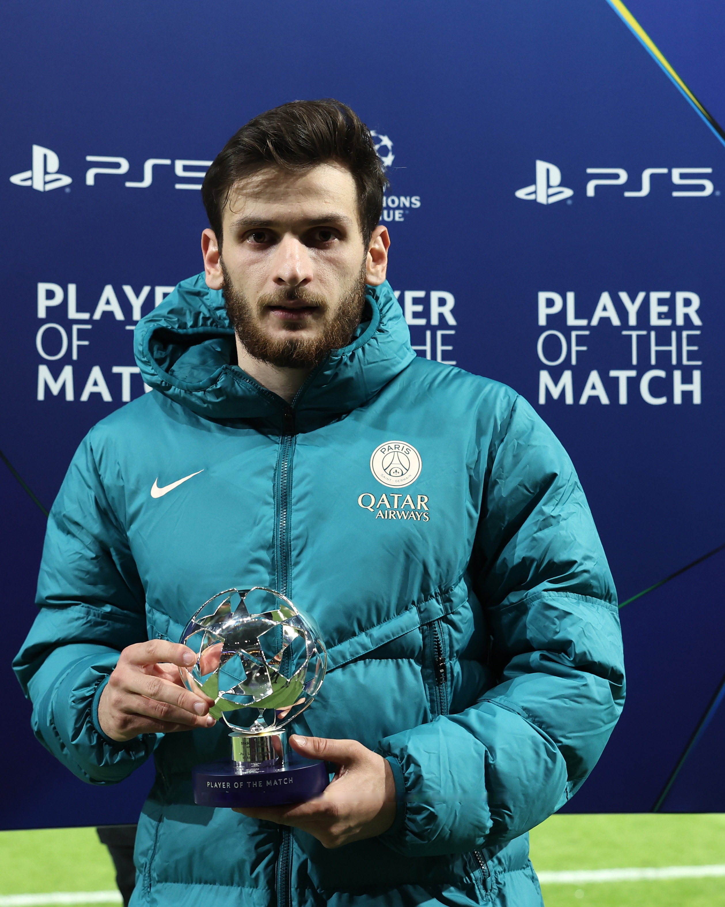 星空体育首页今夜多特蒙德备战欧冠；再遭质疑细节曝光；球迷炸锅；年轻球员得到机会的简单介绍